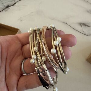 Elegant Gold and Silver Pearl Bracelet